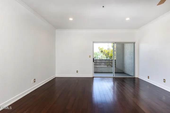 300 N El Molino Ave #309 011-mls