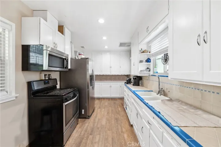4222 Linwood Place, Riverside, California 92506