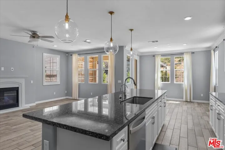 29029 Platinum Court, Valencia, California 91354