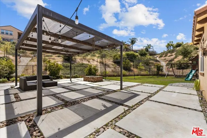 29029 Platinum Court, Valencia, California 91354