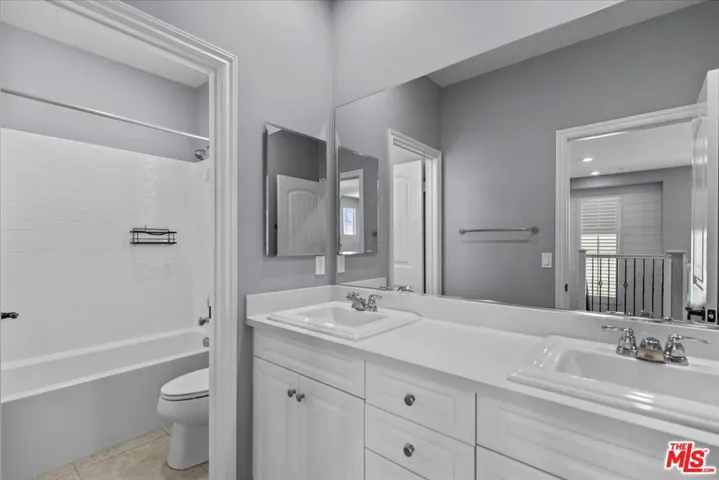 29029 Platinum Court, Valencia, California 91354