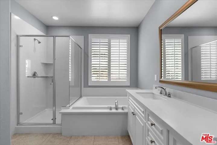 29029 Platinum Court, Valencia, California 91354