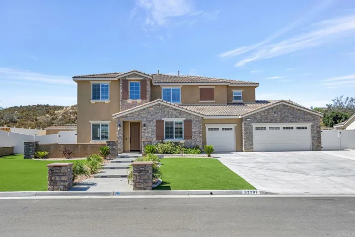32797 Hayden Rd, Menifee, California 92584