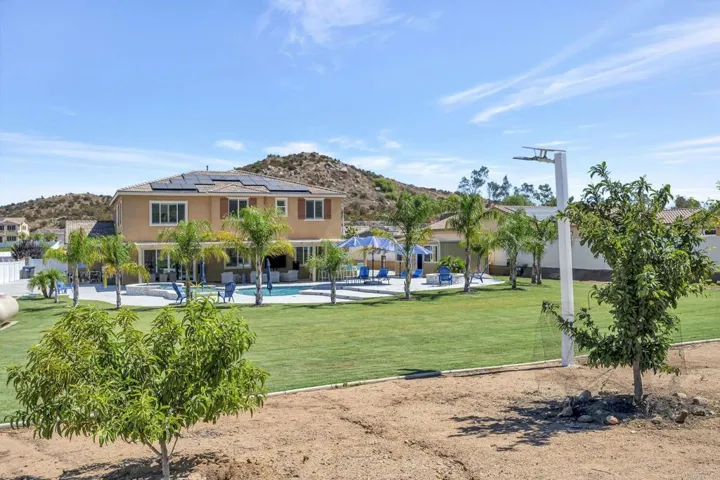 32797 Hayden Rd, Menifee, California 92584