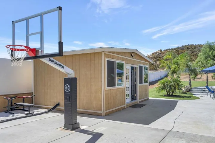 32797 Hayden Rd, Menifee, California 92584