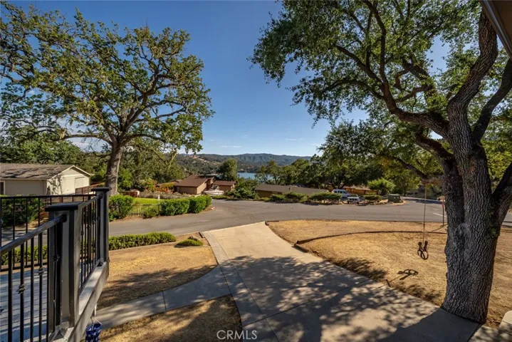 8790 Circle Oak Drive, Bradley, California 93426