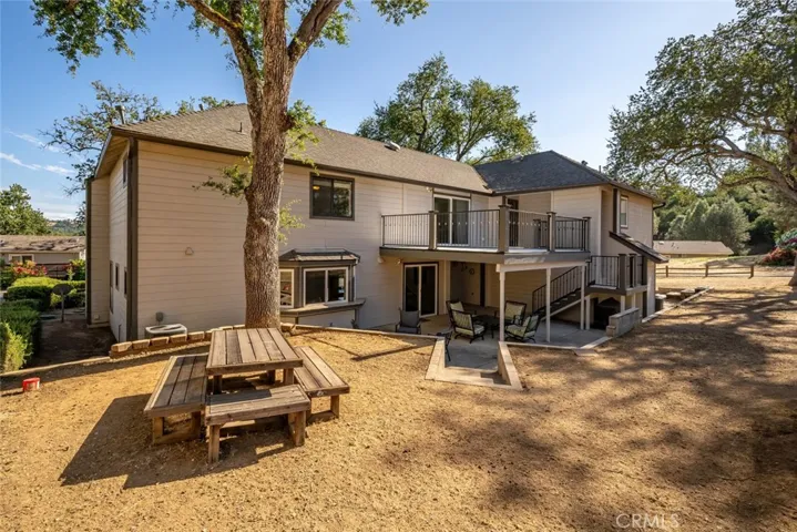 8790 Circle Oak Drive, Bradley, California 93426