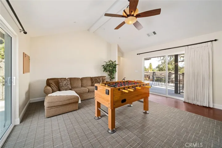 8790 Circle Oak Drive, Bradley, California 93426