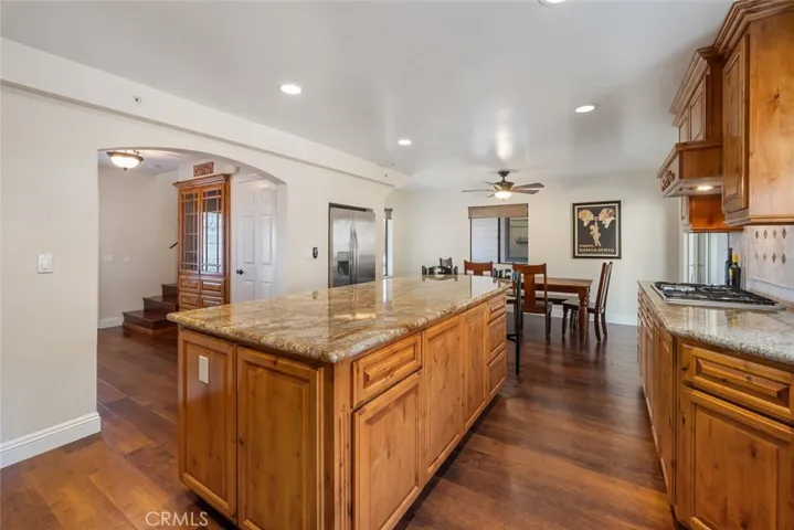 8790 Circle Oak Drive, Bradley, California 93426