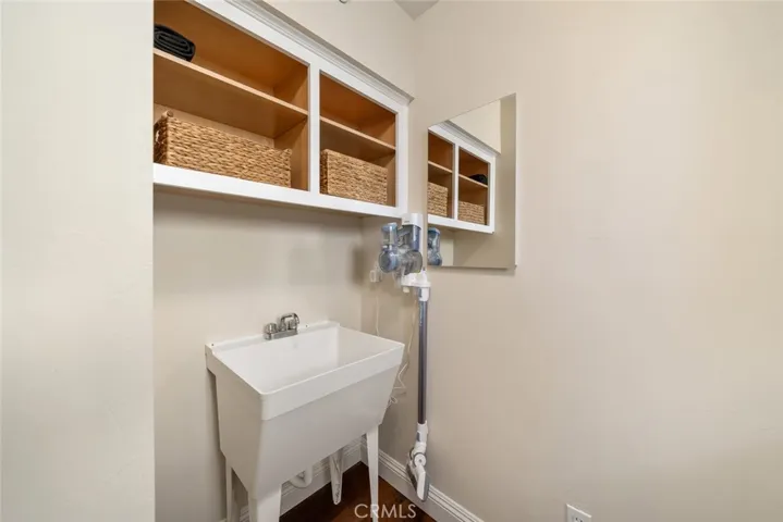 8790 Circle Oak Drive, Bradley, California 93426