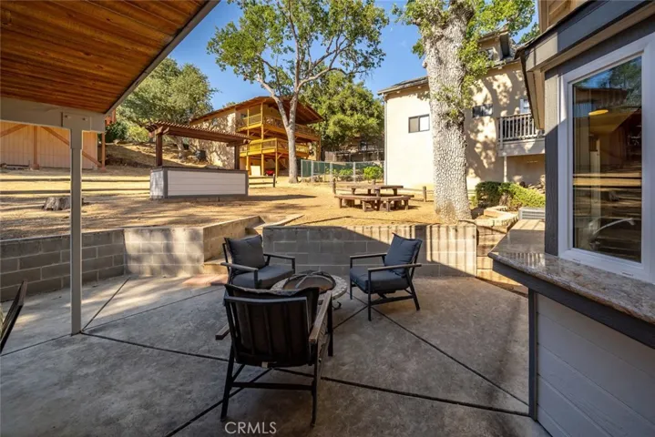 8790 Circle Oak Drive, Bradley, California 93426
