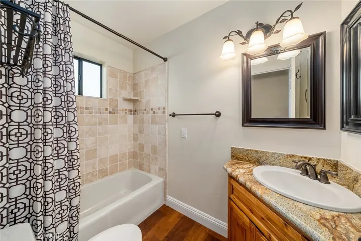 8790 Circle Oak Drive, Bradley, California 93426