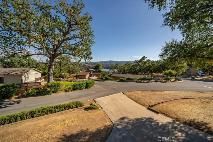 8790 Circle Oak Drive, Bradley, California 93426