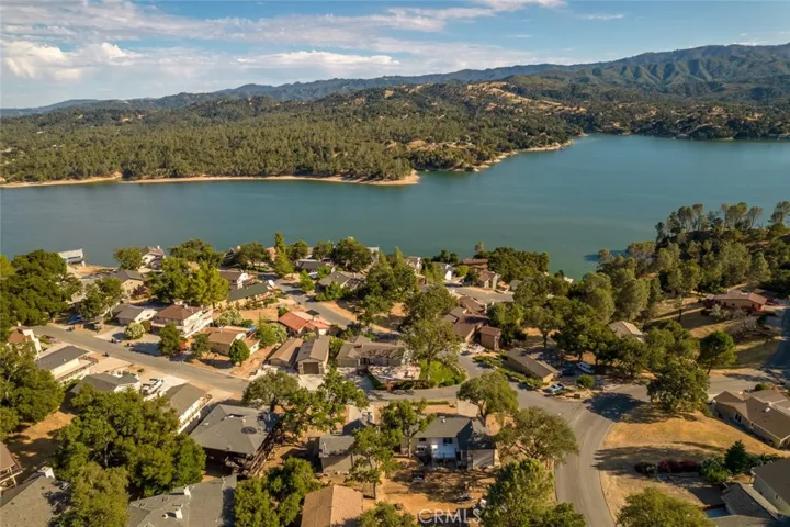 8790 Circle Oak Drive, Bradley, California 93426