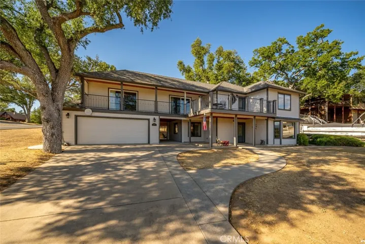 8790 Circle Oak Drive, Bradley, California 93426