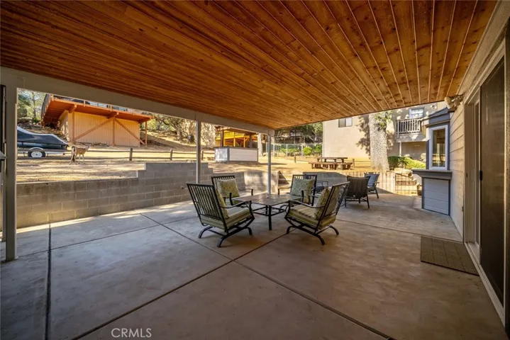8790 Circle Oak Drive, Bradley, California 93426