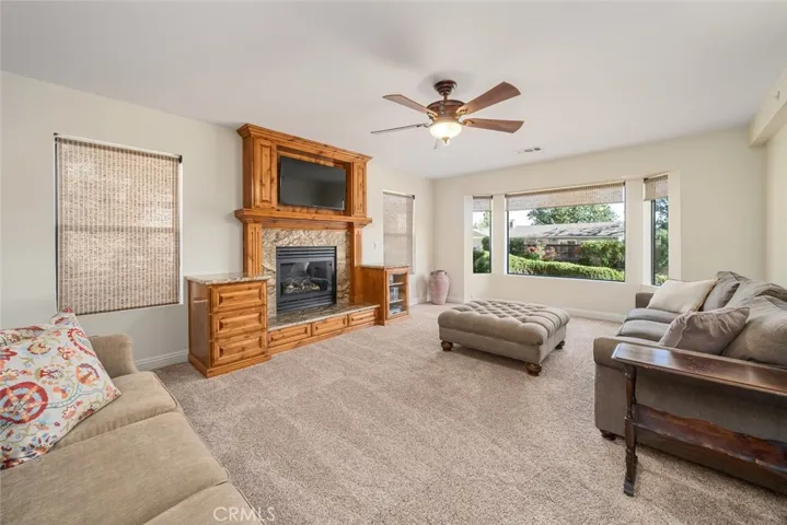 8790 Circle Oak Drive, Bradley, California 93426