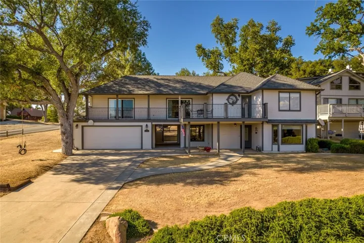 8790 Circle Oak Drive, Bradley, California 93426