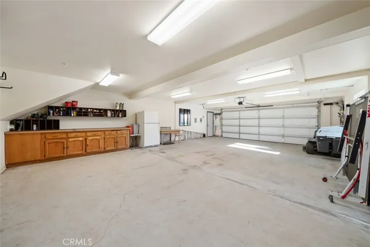 8790 Circle Oak Drive, Bradley, California 93426