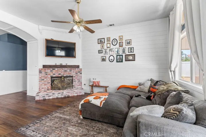 35480 Marsh Lane, Wildomar, California 92595