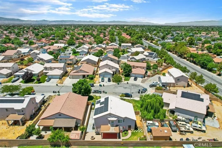 43942 Sandstarr Court, Lancaster, California 93535
