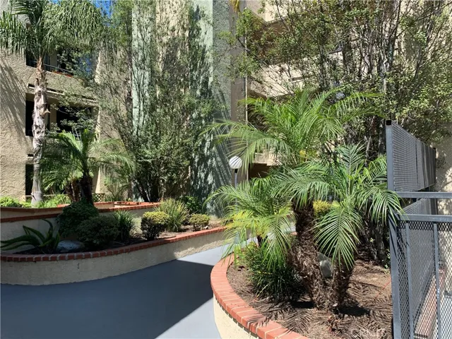 1237 E 6th Street 208, Long Beach, California 90802