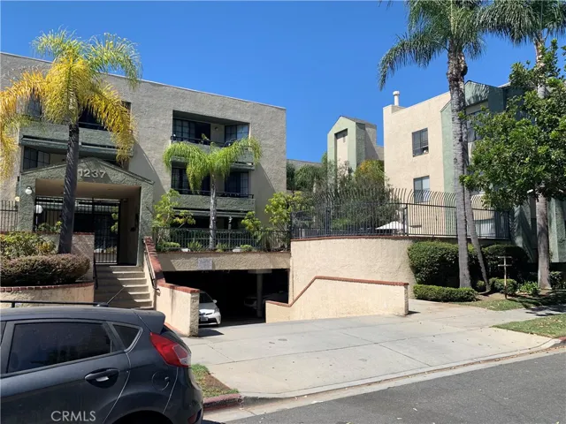 1237 E 6th Street 208, Long Beach, California 90802