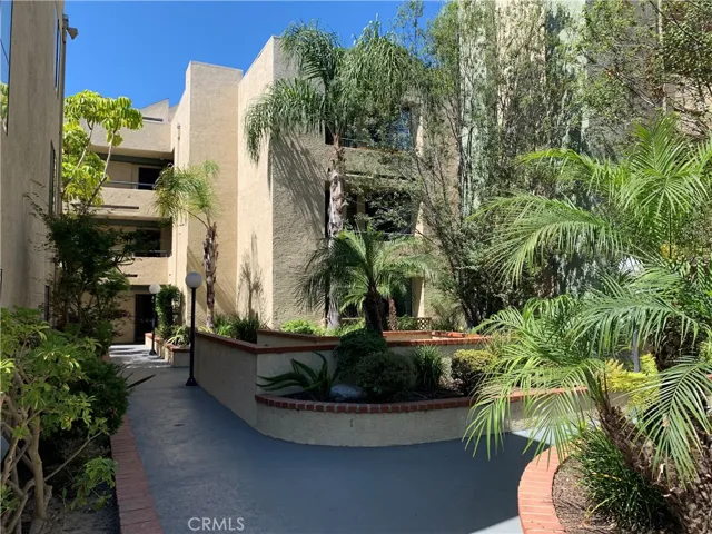 1237 E 6th Street 208, Long Beach, California 90802