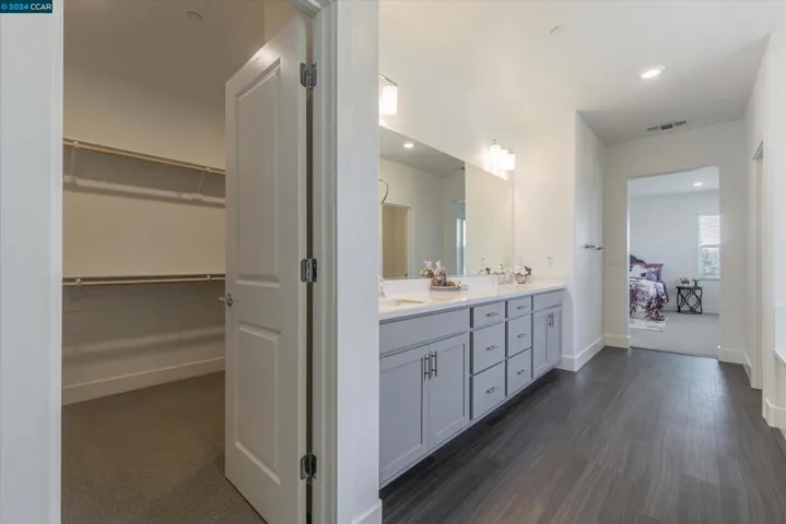 52 Redberry Loop, Brentwood, California 94513