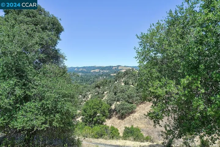 1268 Skycrest Dr 2, Walnut Creek, California 94595