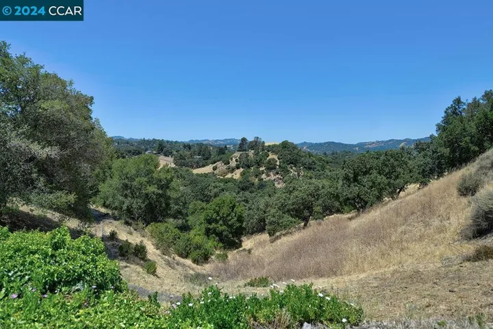 1268 Skycrest Dr 2, Walnut Creek, California 94595