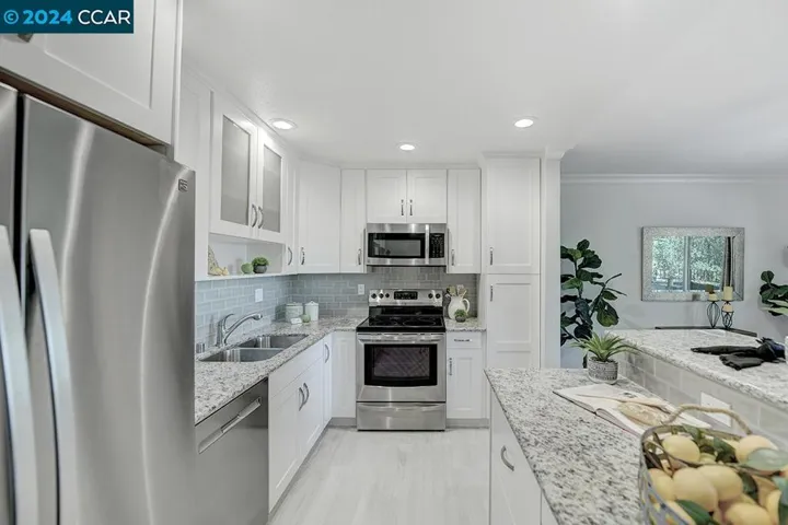 1268 Skycrest Dr 2, Walnut Creek, California 94595