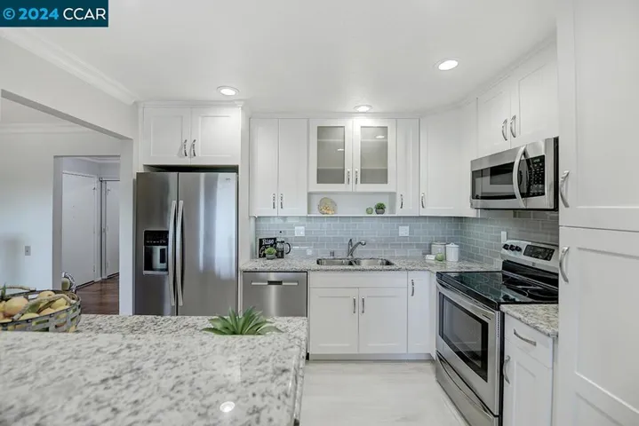 1268 Skycrest Dr 2, Walnut Creek, California 94595