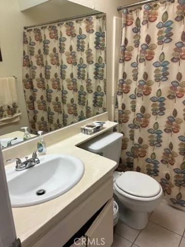 16723 Shinedale Drive, Canyon Country, California 91387