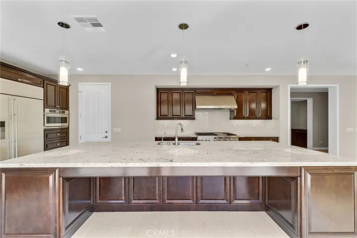 105 Rake, Irvine, California 92618