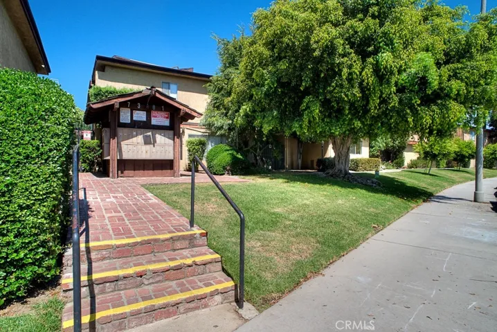 7301 Lennox Avenue A7, Van Nuys, California 91405