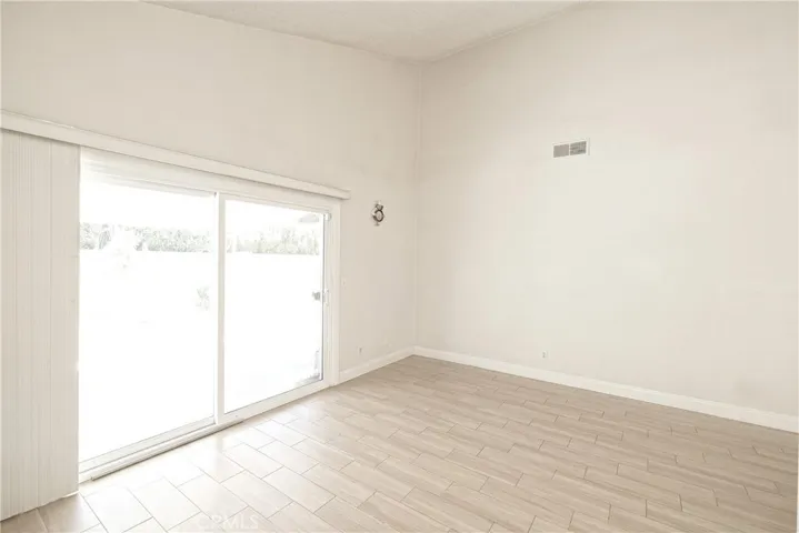 15527 Bechard Avenue, Norwalk, California 90650