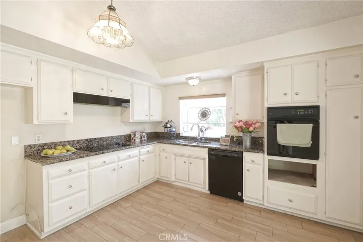 15527 Bechard Avenue, Norwalk, California 90650