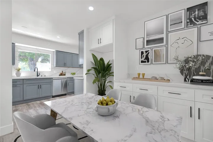 6627 Louise Avenue, Lake Balboa, California 91406