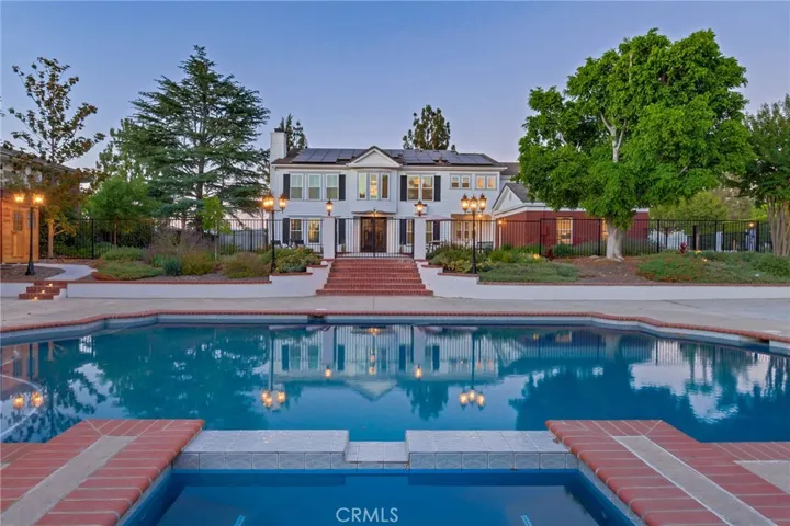 second tier pool to​​‌​​​​‌​​‌‌​​‌​​​‌‌​​​‌​​‌‌​​‌‌​​‌‌​​​​ rear