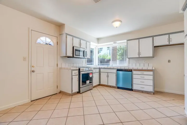 3370 Calaveras Court, Merced, California 95340