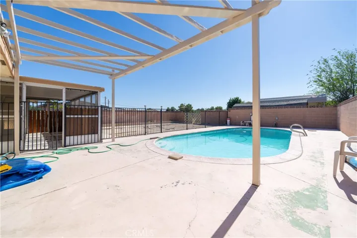 43350 18th Street W, Lancaster, California 93534