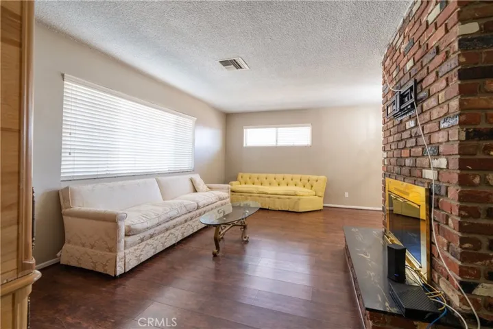 43350 18th Street W, Lancaster, California 93534