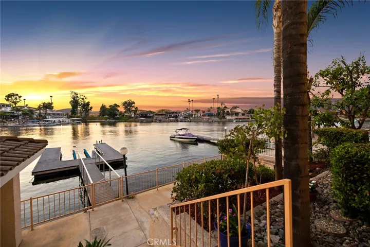 21818 Strawberry Lane, Canyon Lake, California 92587