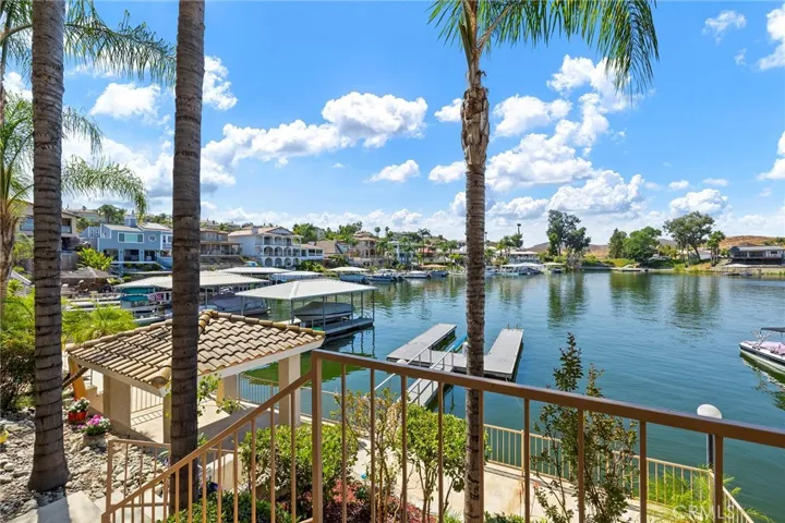 21818 Strawberry Lane, Canyon Lake, California 92587