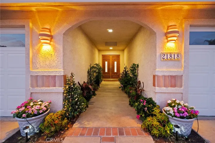 21818 Strawberry Lane, Canyon Lake, California 92587