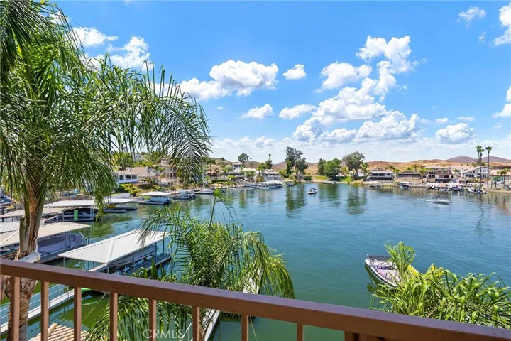 21818 Strawberry Lane, Canyon Lake, California 92587