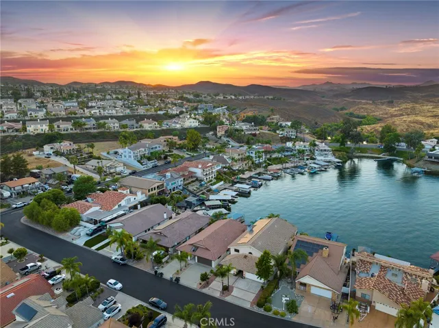 21818 Strawberry Lane, Canyon Lake, California 92587