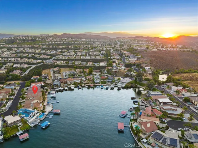 21818 Strawberry Lane, Canyon Lake, California 92587