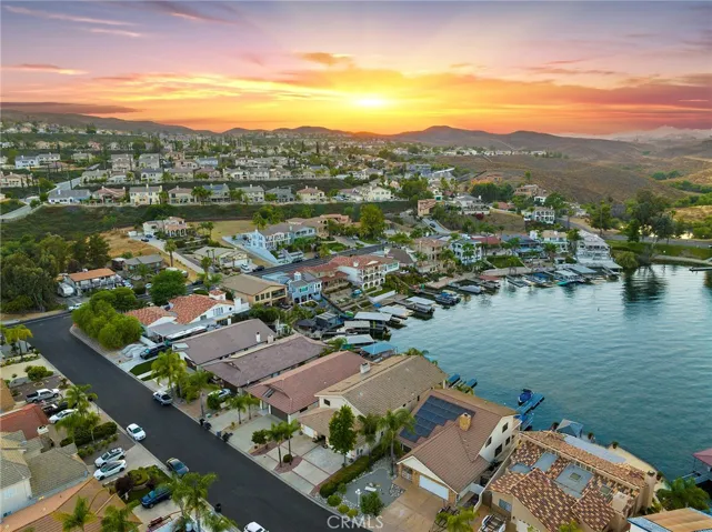 21818 Strawberry Lane, Canyon Lake, California 92587